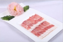  差異化養(yǎng)殖  黑豬肉走俏消費者餐桌